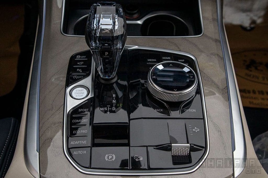 Ảnh Chụp Cần Số Xe Bmw X7 2019-2020