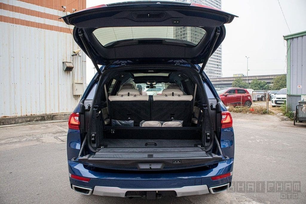 Ảnh Chụp Khoang Hành Lý Xe Bmw X7 2019-2020