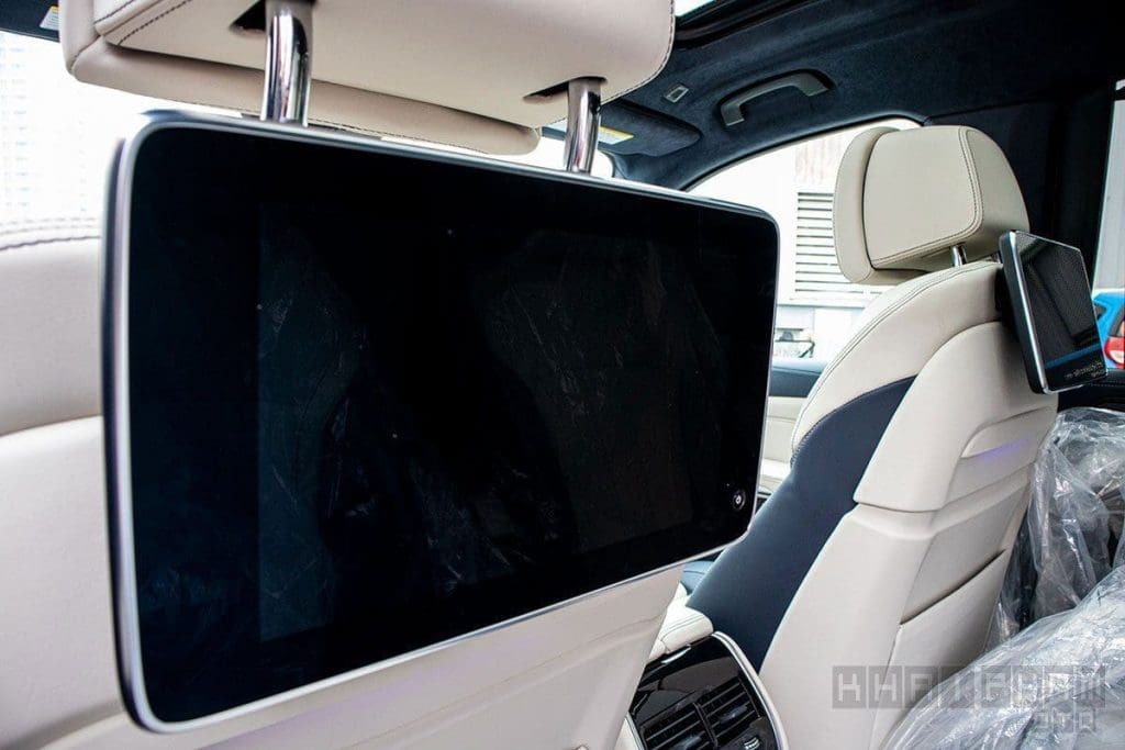 Ảnh Chụp Màn Hình Giải Trí Sau Xe Bmw X7 2019-2020: