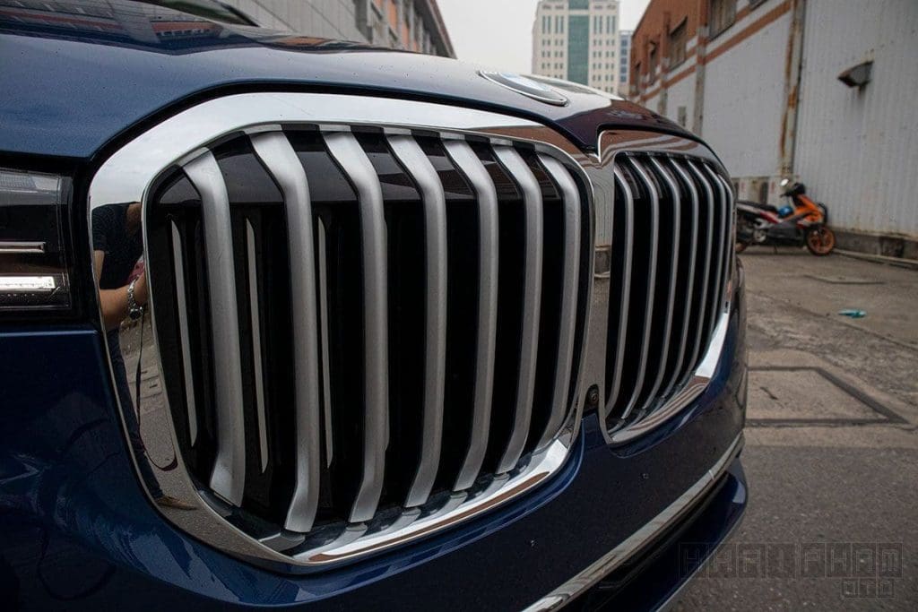 Ảnh Chụp Lưới Tản Nhiệt Xe Bmw X7 2020